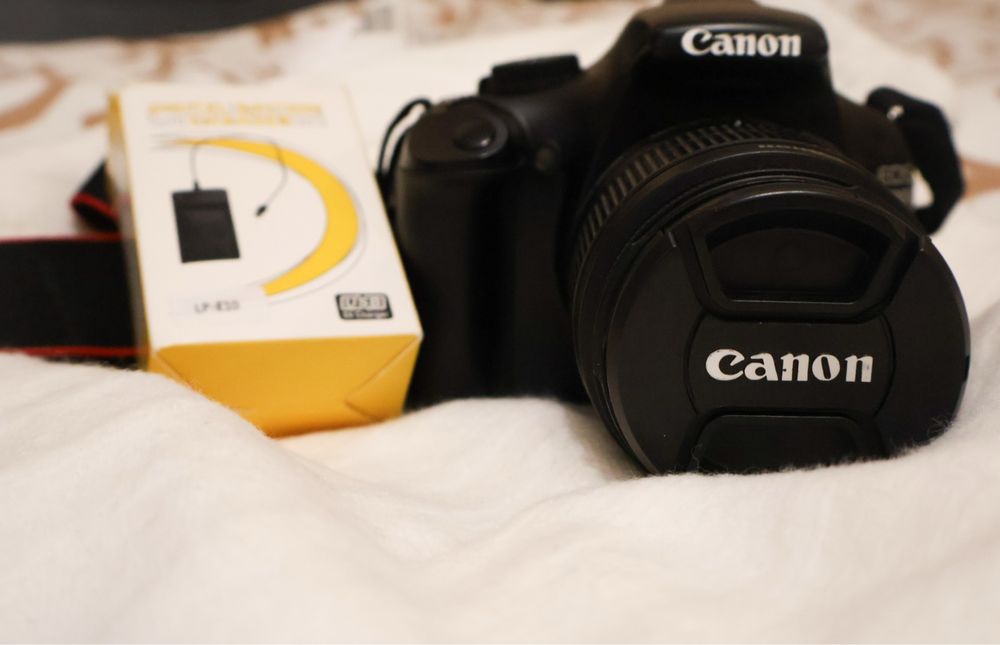 canon 1100D - дзеркалка