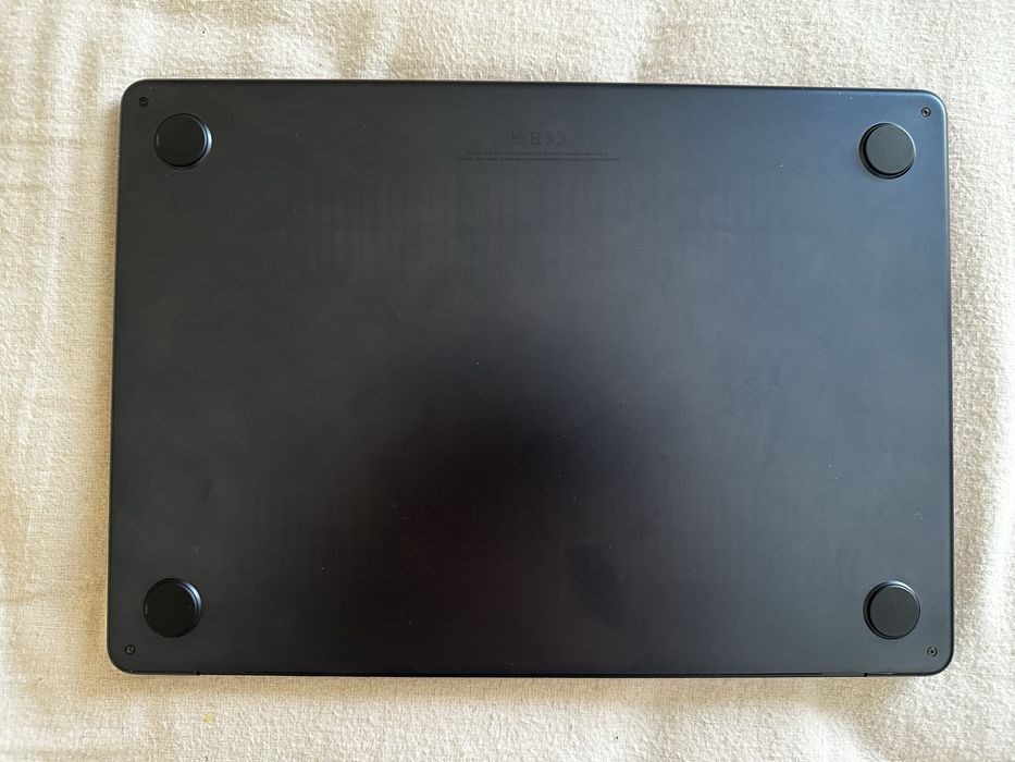 Apple Macbook Air M2 em perfeito estado