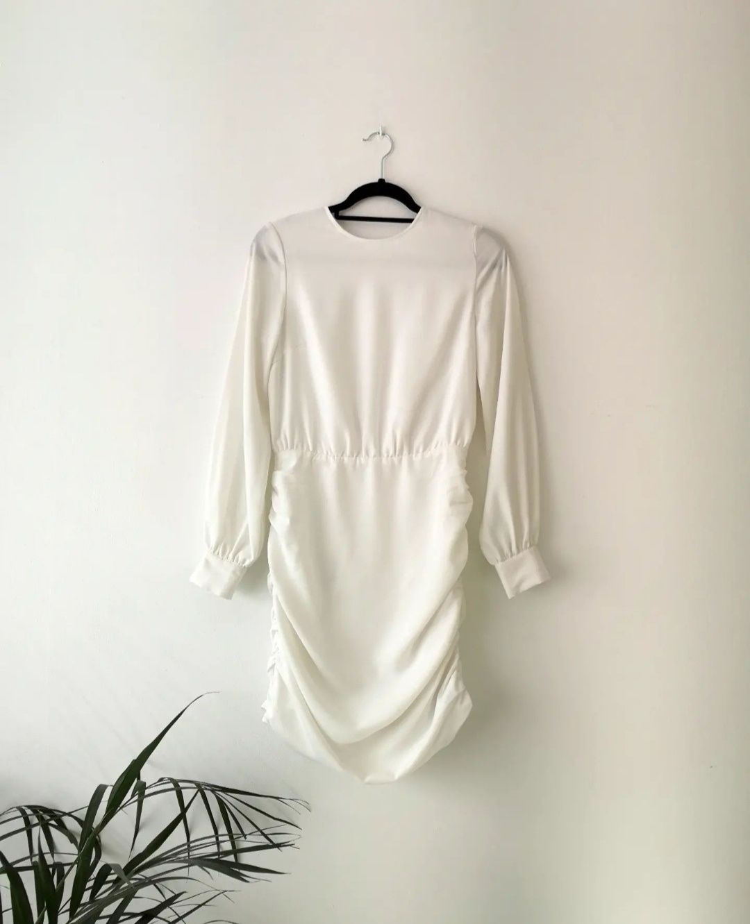 Sukienka biała NLY Trend