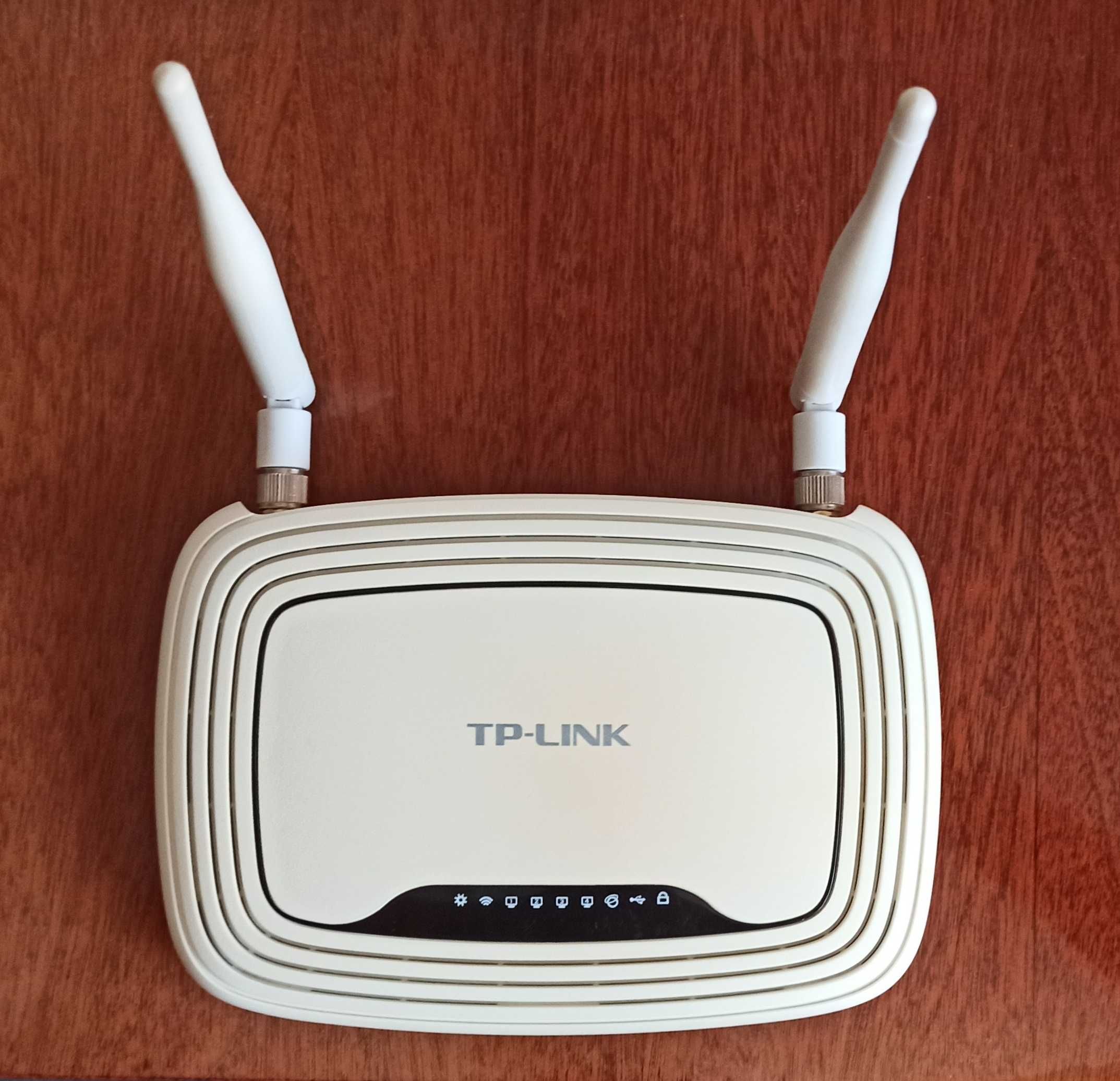Wi-Fi-роутер TP-Link TL-WR842ND (N300, USB-порт)
