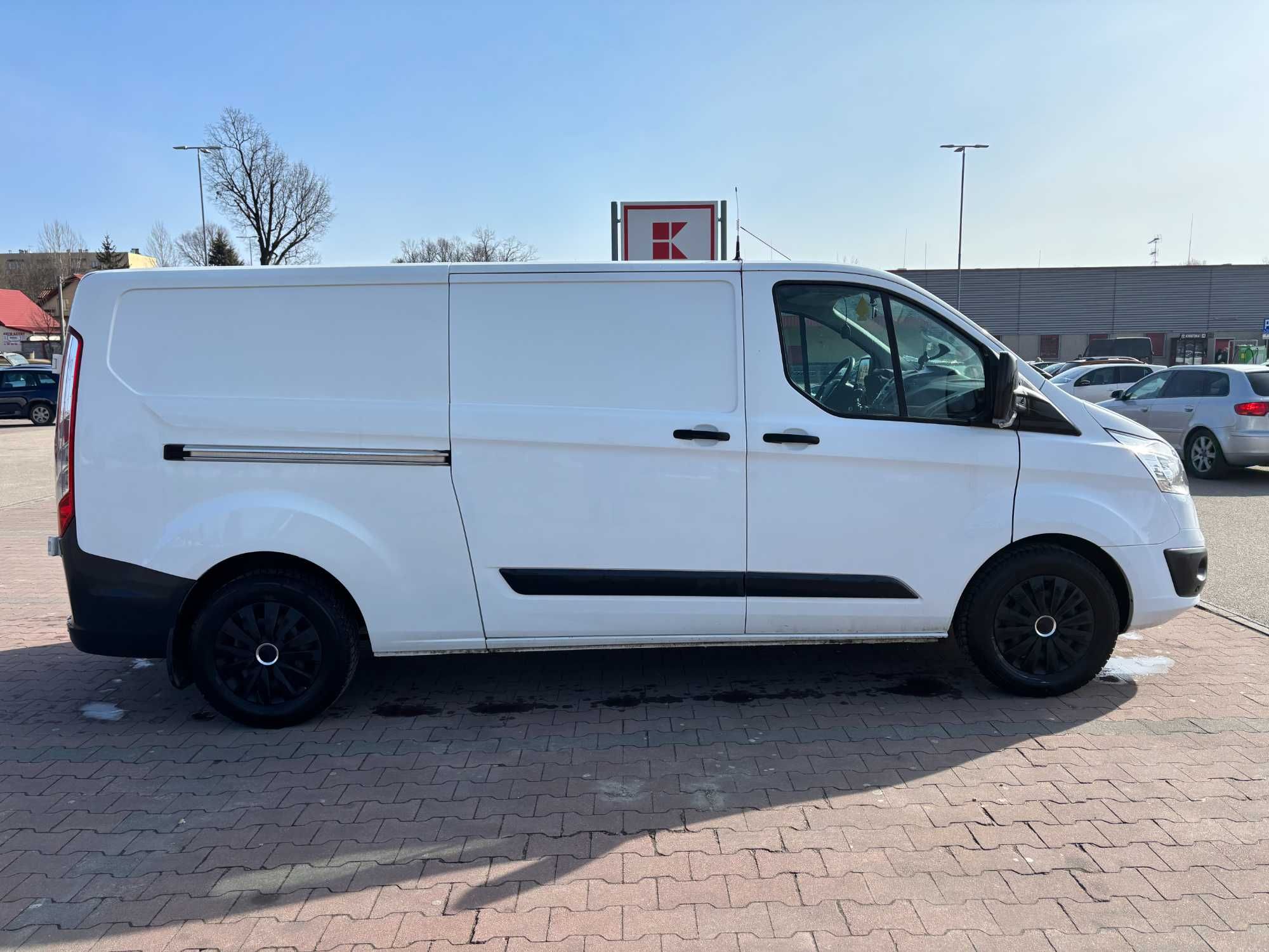 ford custom 2,0 l2 h1  2017 rok