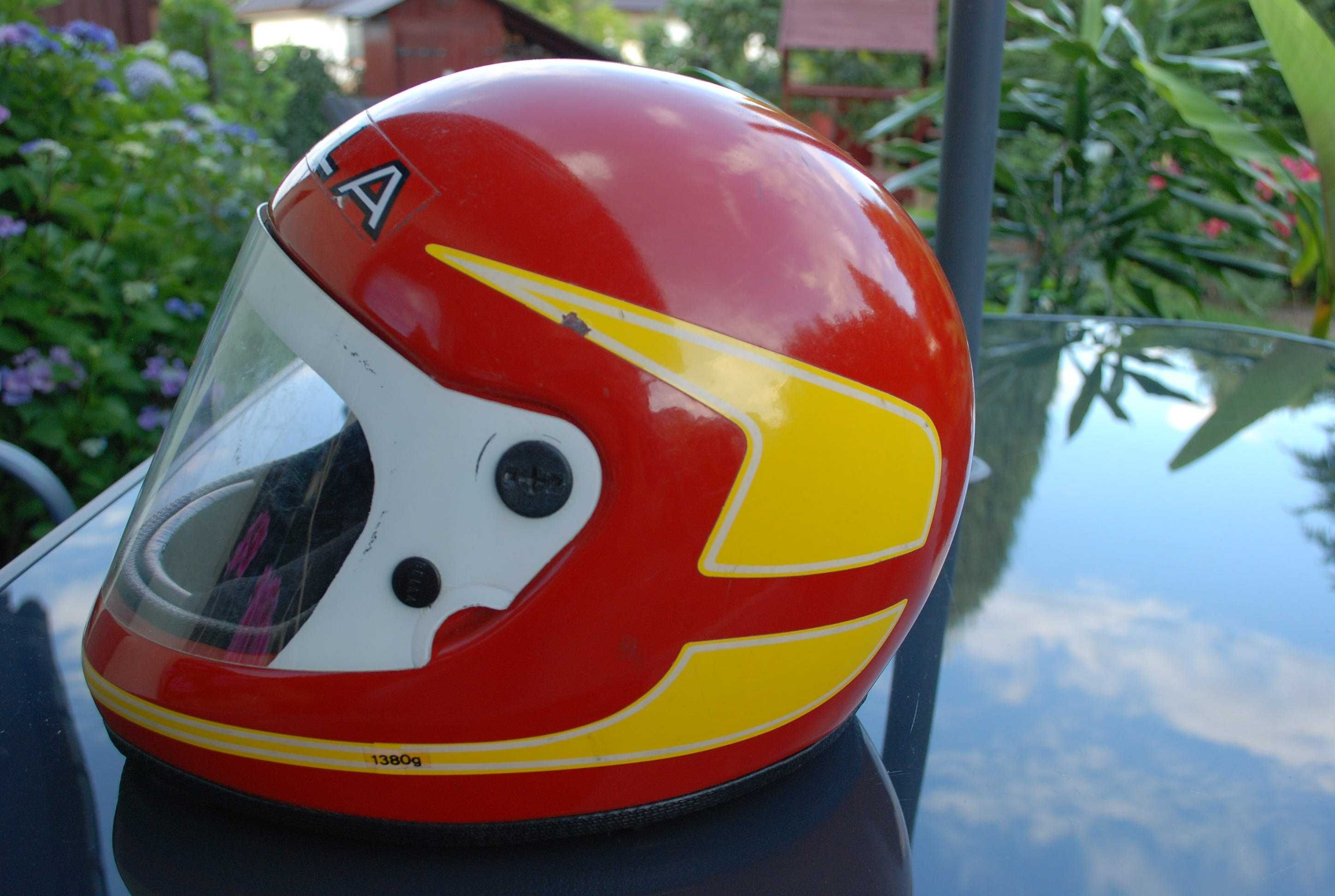 Kask motocyklowy BELLA rozm M -57-58 cm PRL JAWA, MZ ETZ, SIMSON