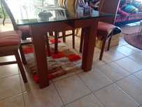 Mesa com tampo vidro