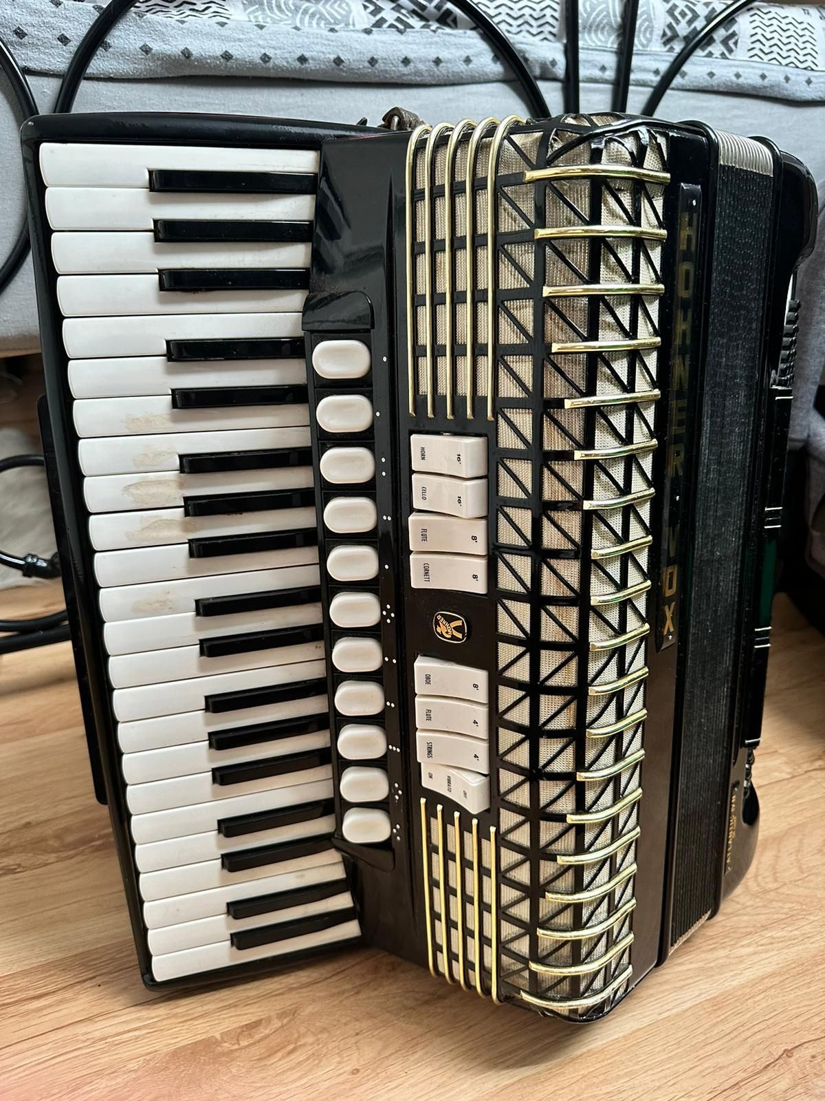 Akordeon Hohner Atlantic lV N De Luxe 120 Vox