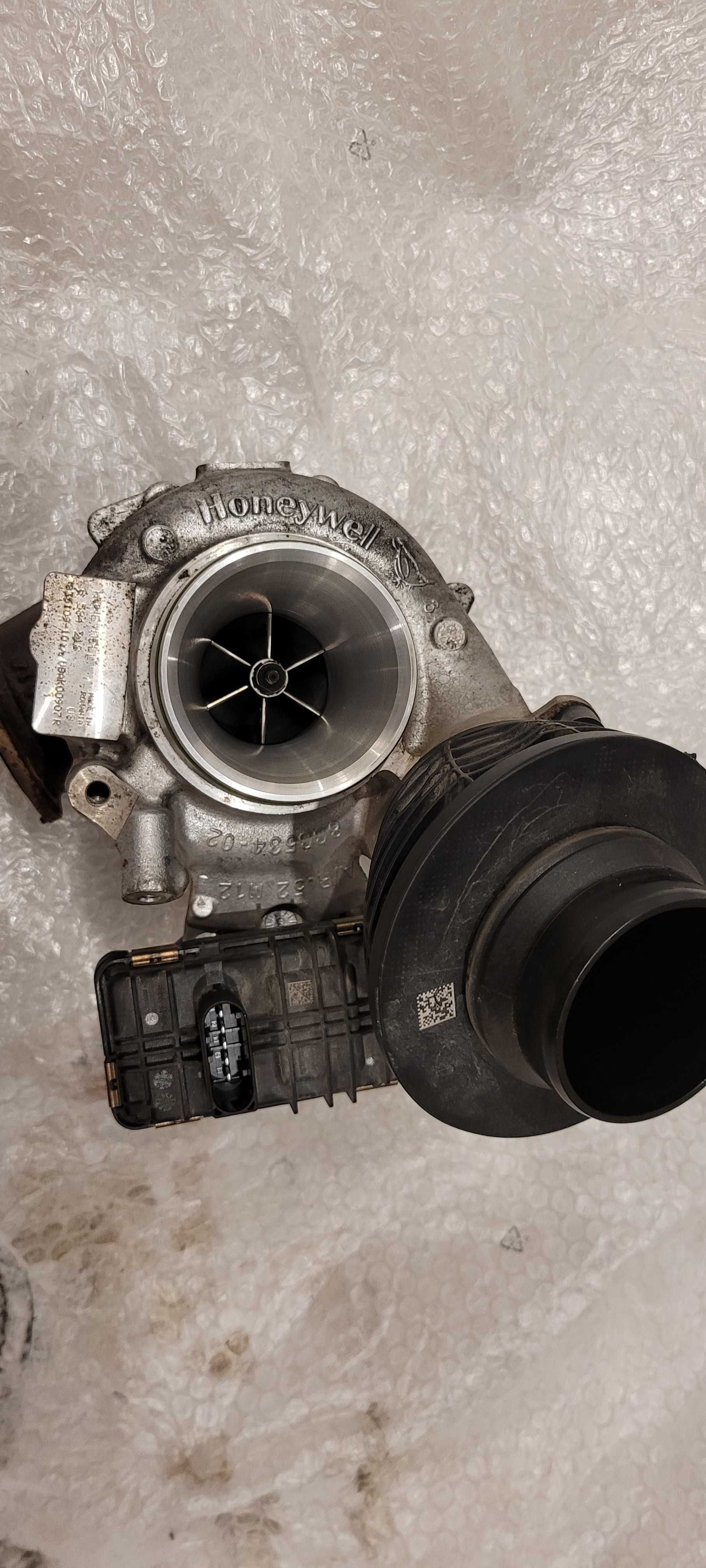 Turbina bmw x3 g01 b57 3.0d 2018r