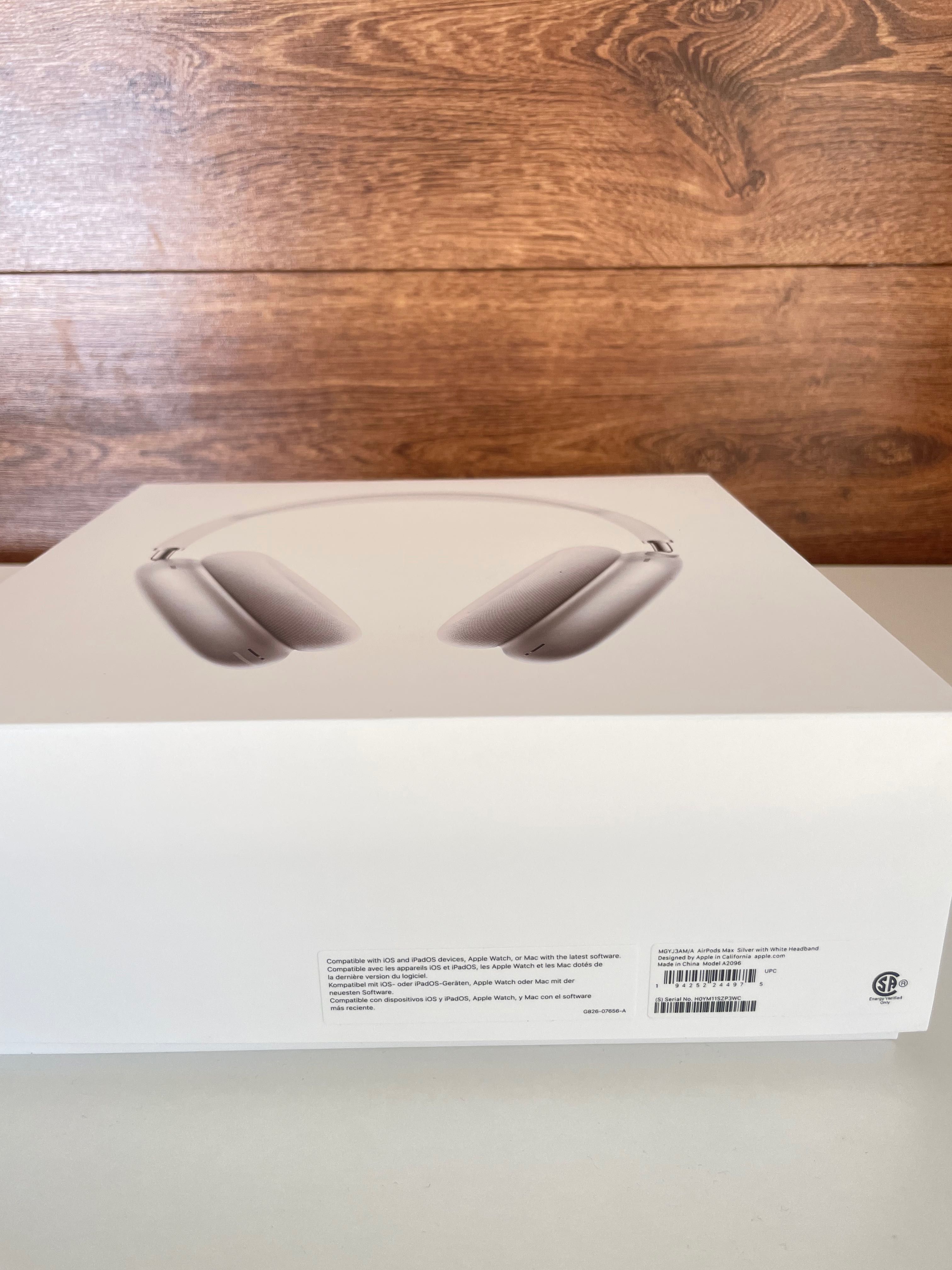 Apple AirPods Max Silver with White
Headband (MGYJ3AM/A)