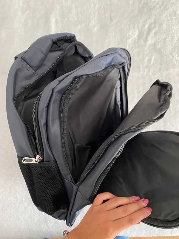 Mochila com imensas arrumações, ideal para computador