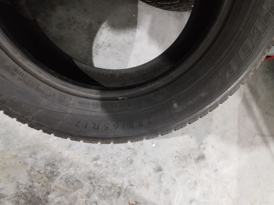 Zimowe 235/65 R17 Dunlop