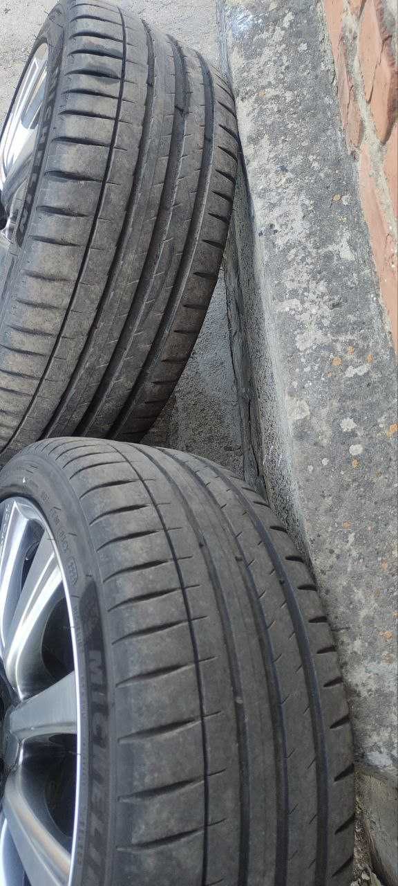 235/40/18 R18 Michelin Pilot Sport 4