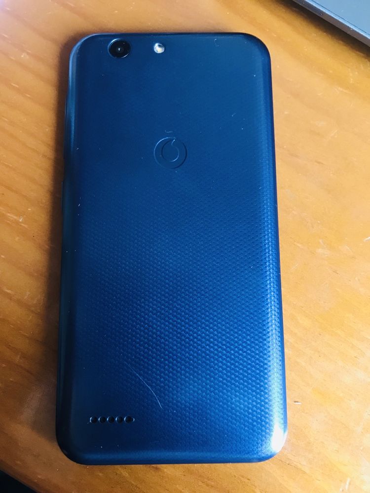 Vodafone E8 8/1GB Slate Blu - Desbl.