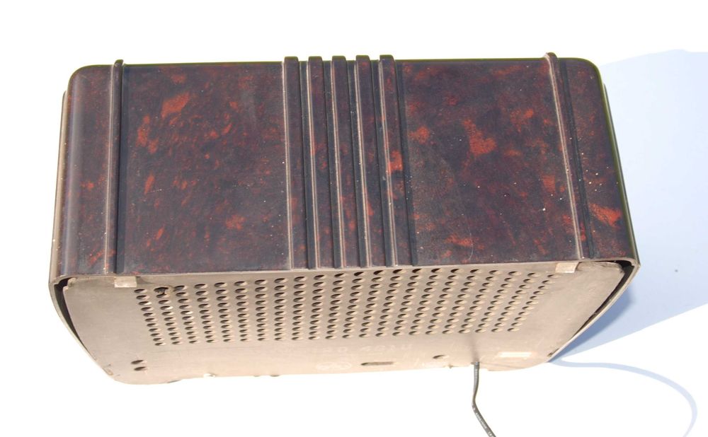Stare Czechosłowackie Radio TESLA 401U bakelit unika kolekcjonerski