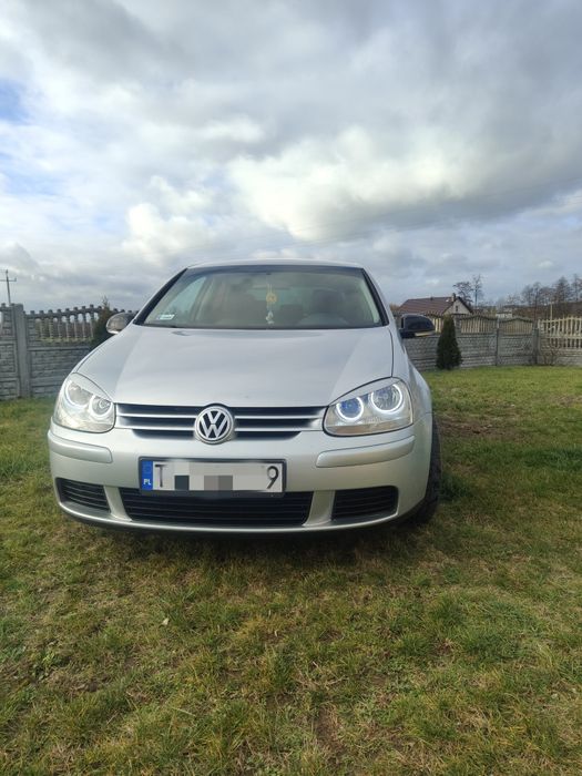 Volkswagen Golf V • 1.6 MPI 102 KM • 2005