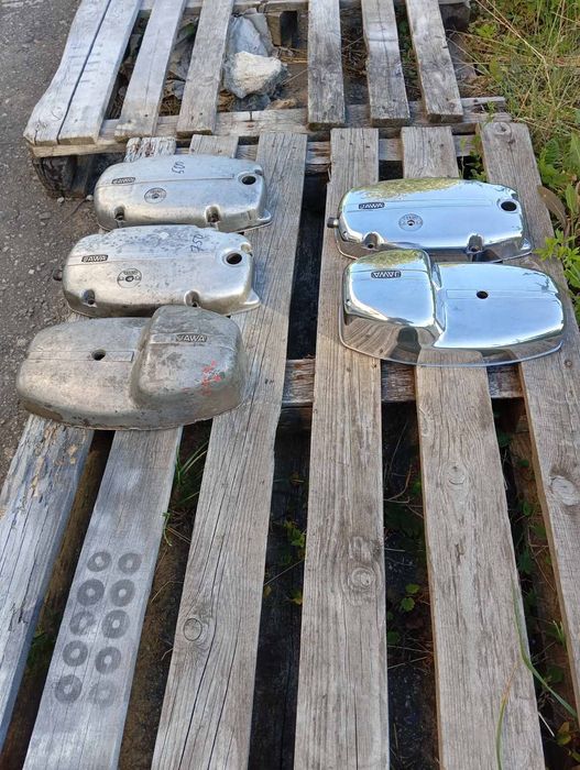 Кришки бака мотора  ява