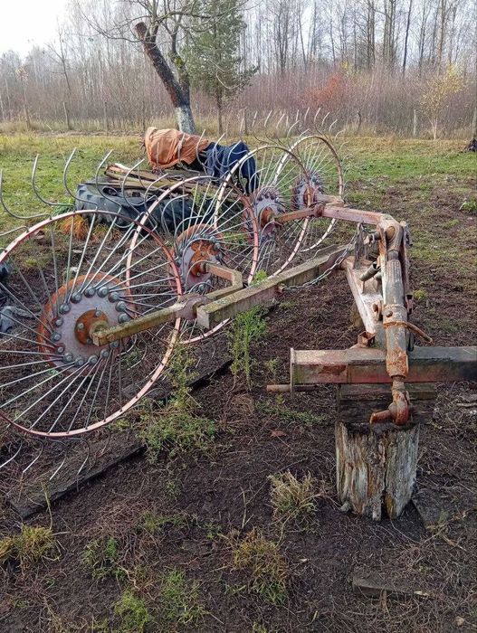 Граблі сонечко-ворошилка на 4 колеса до трактора
