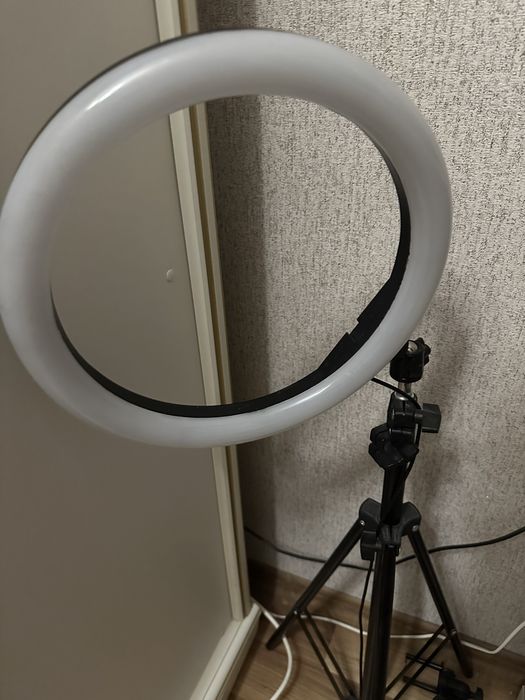 Лампа кільцева лампа від павер банку