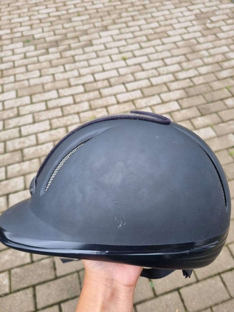 Czarny Kask covalliero rozmiar : 50-54 cm