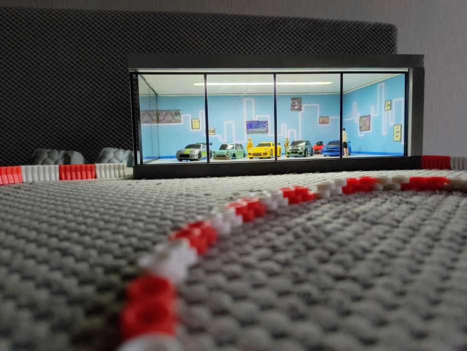 Продам гараж HOT WHEELS