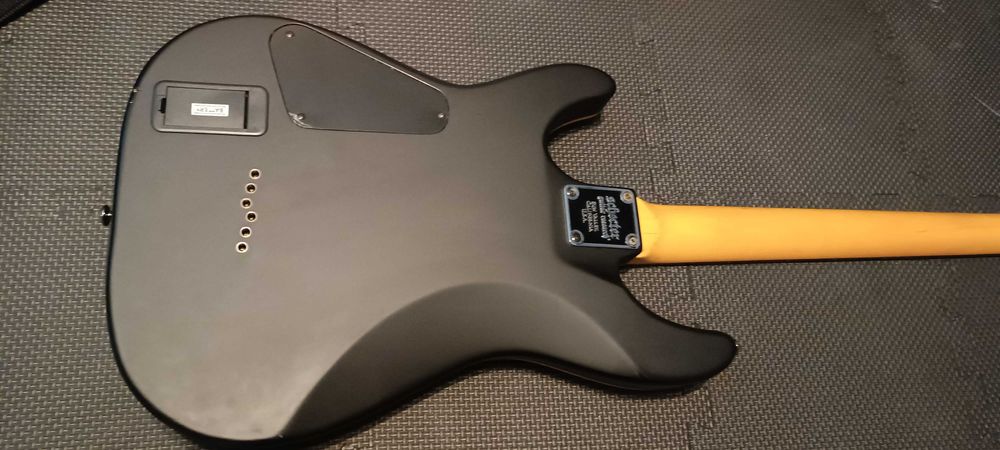 Schecter Omen-6 Satin Black