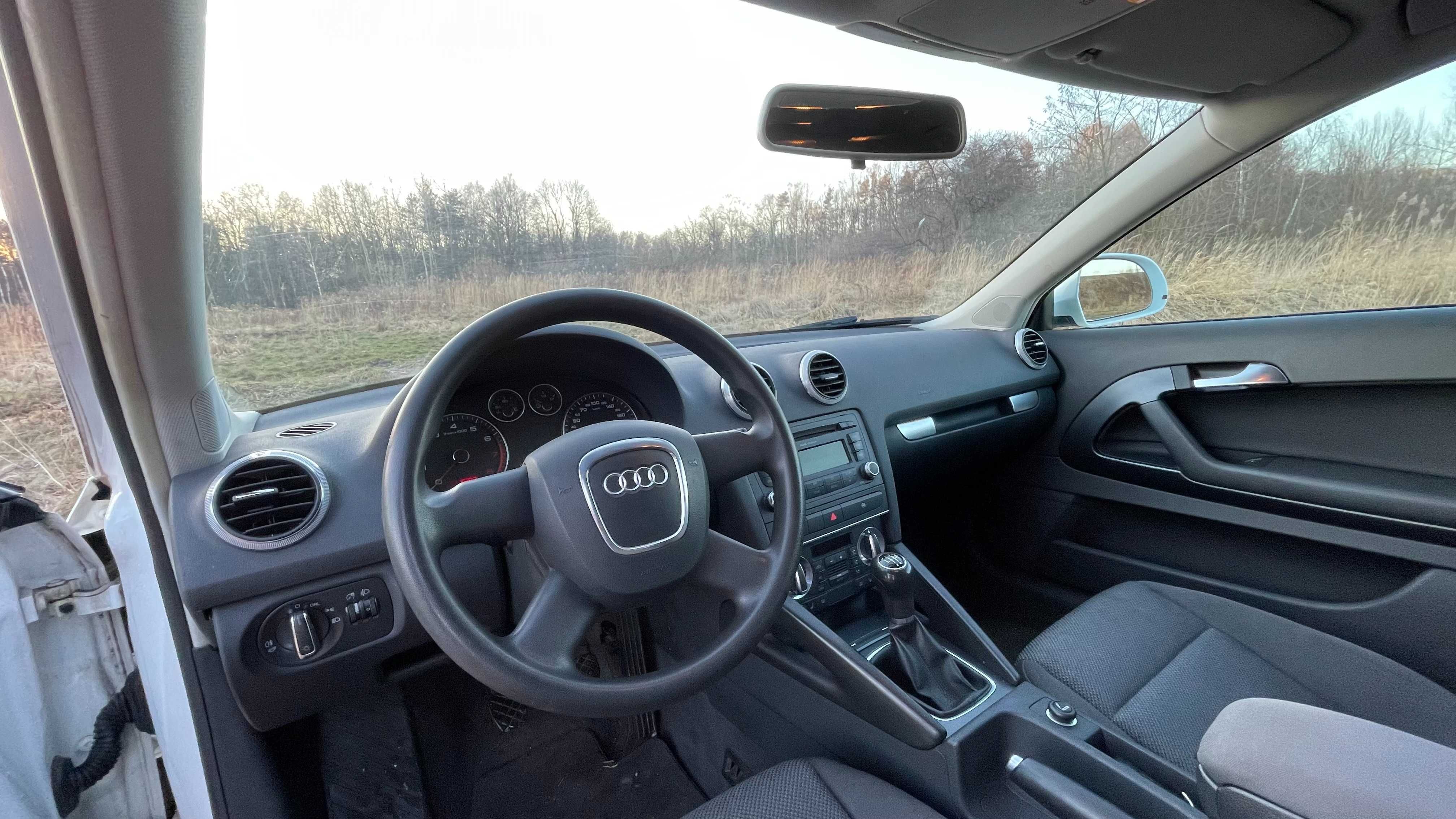Audi A3 1.6 MPI 102km klima lift attraction