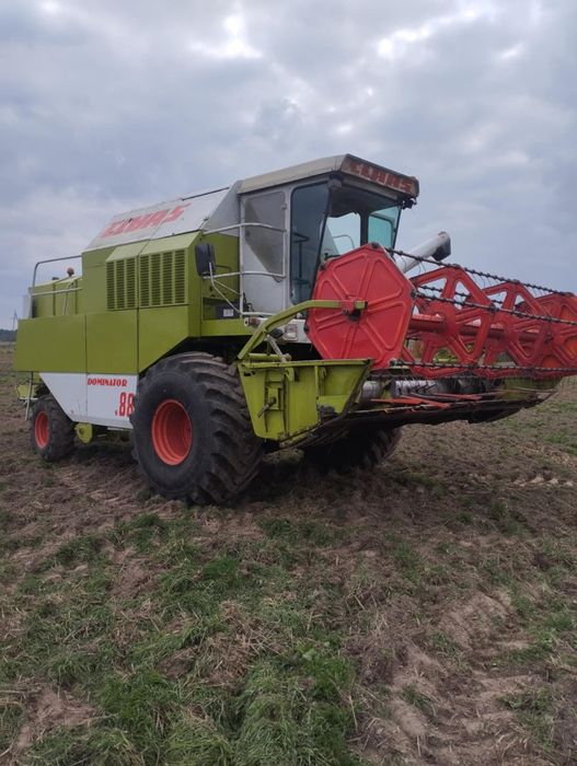 Claas Dominator 88s