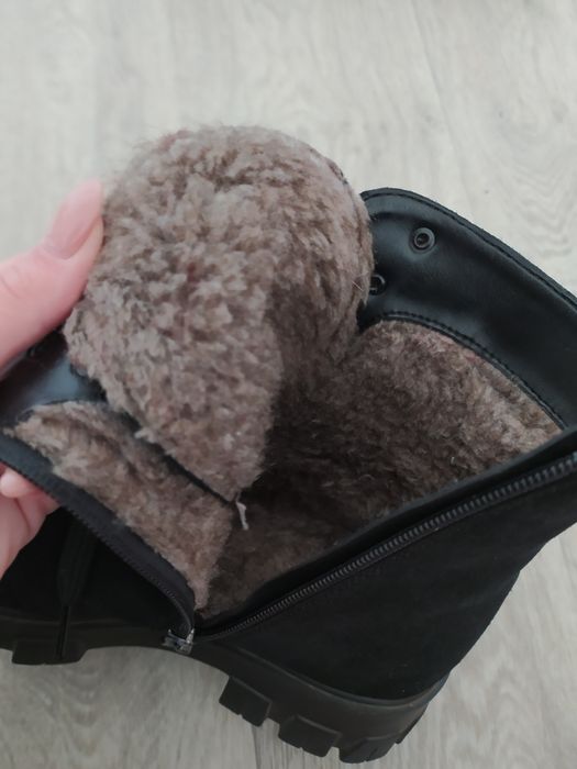 Зимові жіночі ботінки