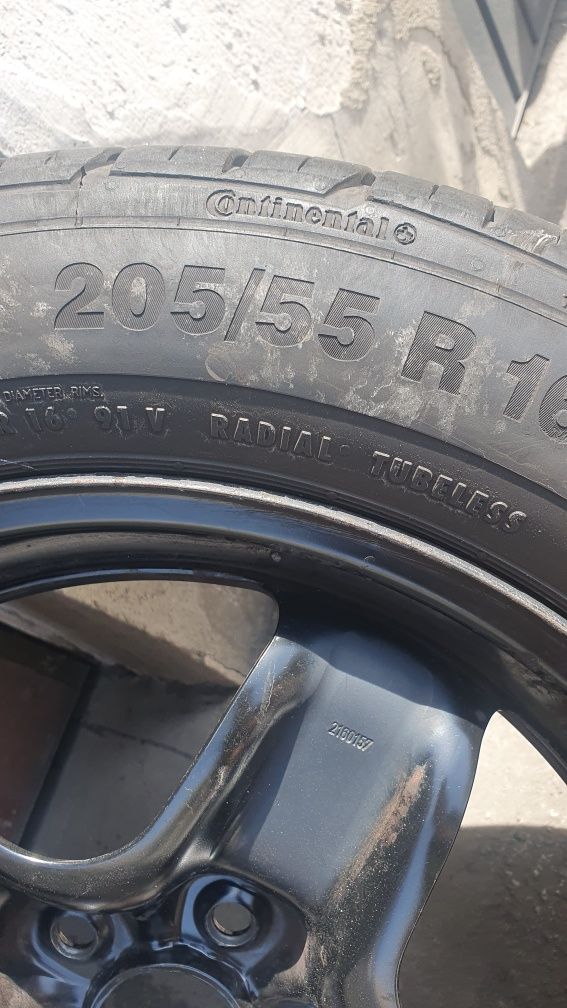 Felgi R16 z czujnikami ciśnienia oraz oponami