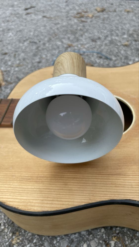 Żyrandol lampa gitara 4 lampki E13 nad lustro