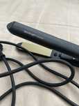 Prostownica philips ceramic czarna