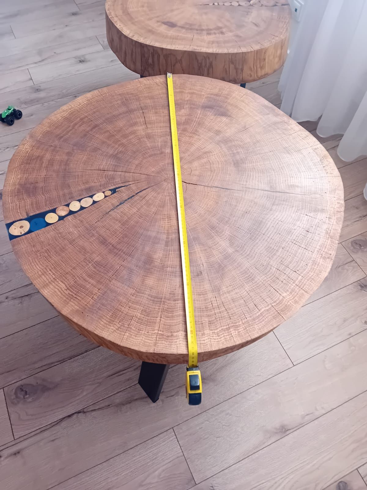 Piękny stolik kawowy w stylu loftowym plaster drewna dąb