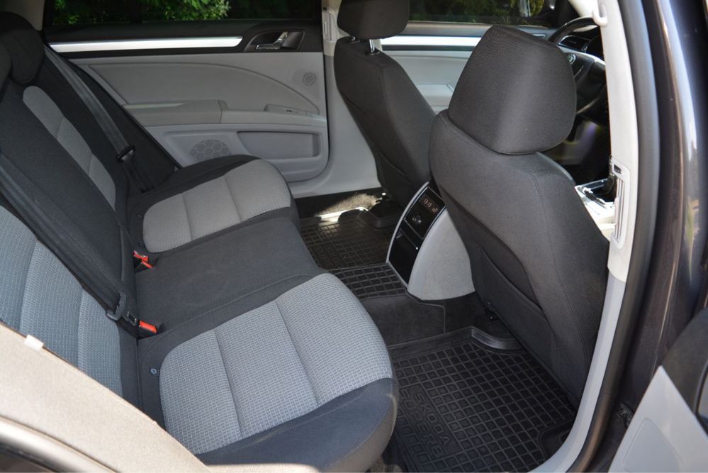 Skoda Superb 2 2010р. || покоління, в кузові універсал.
