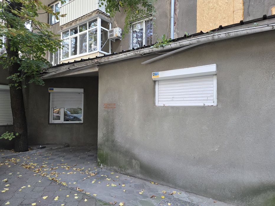 Продам помещение в Центре  метро пл. Конституции