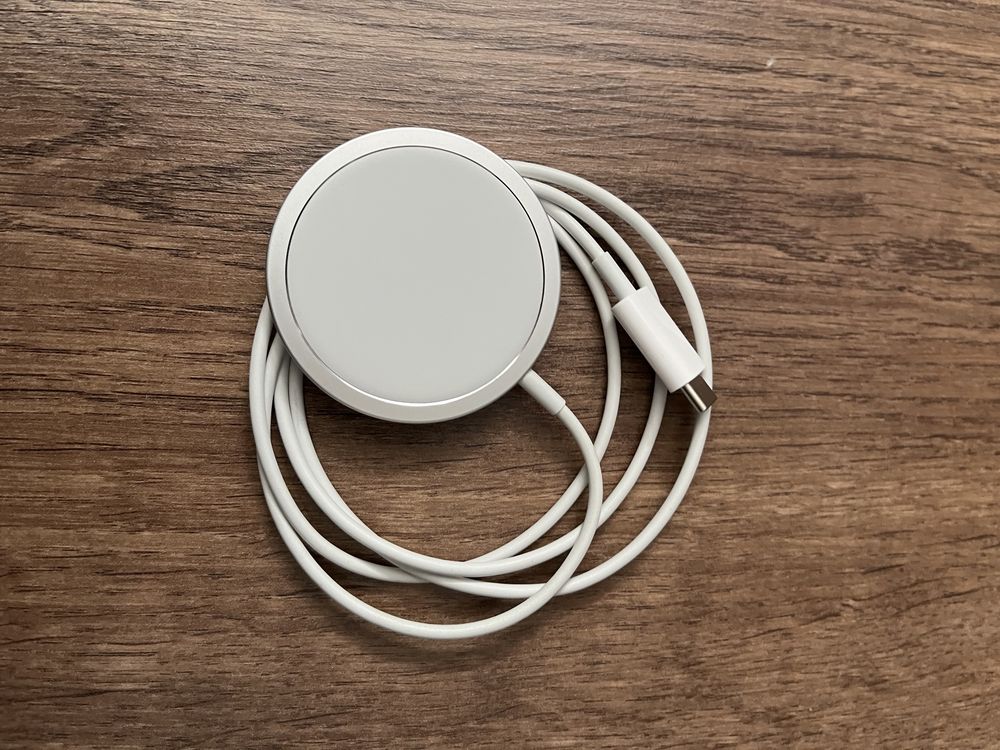 Apple MagSafe Charger White