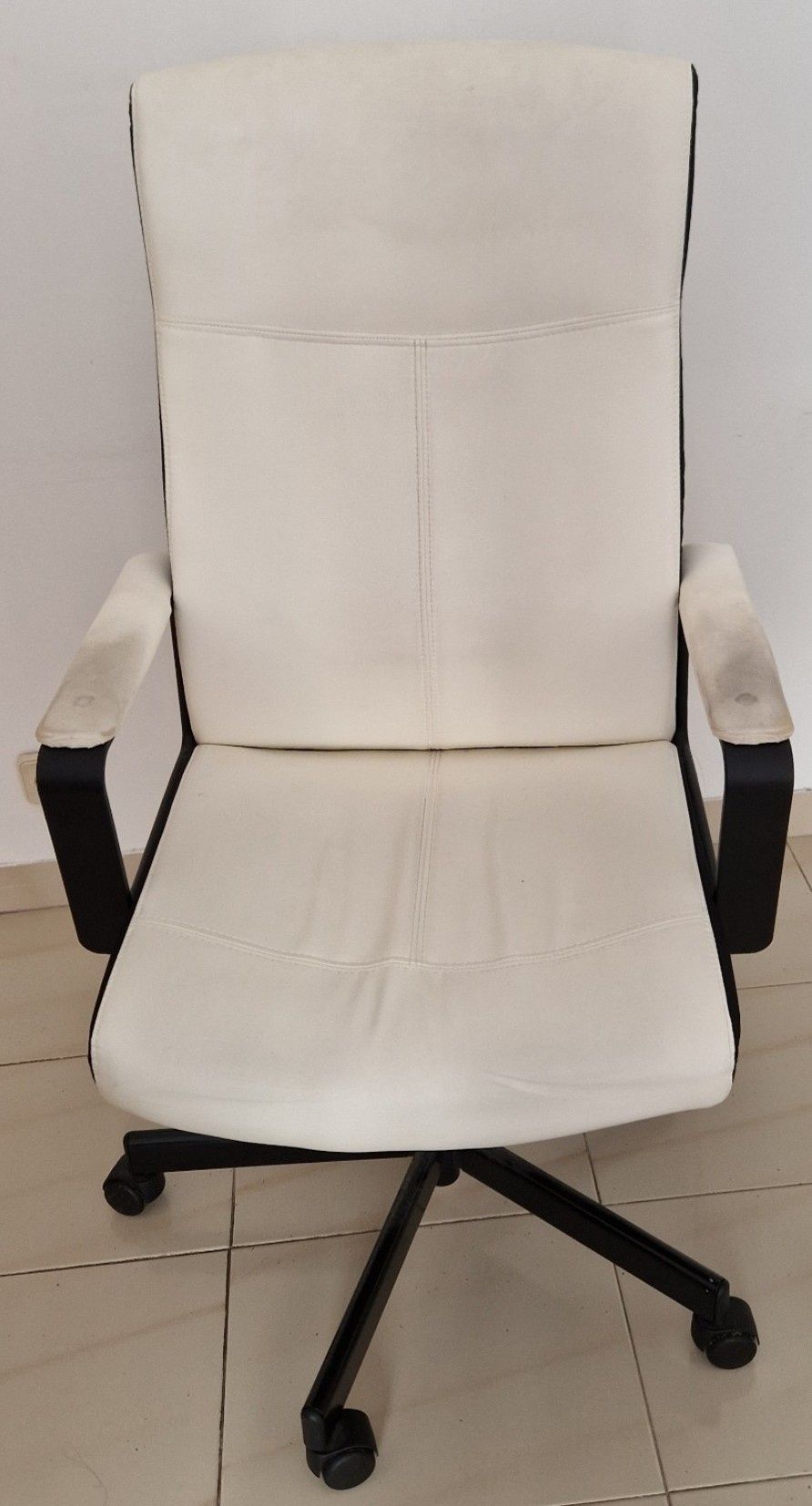 Cadeira Branca Computador