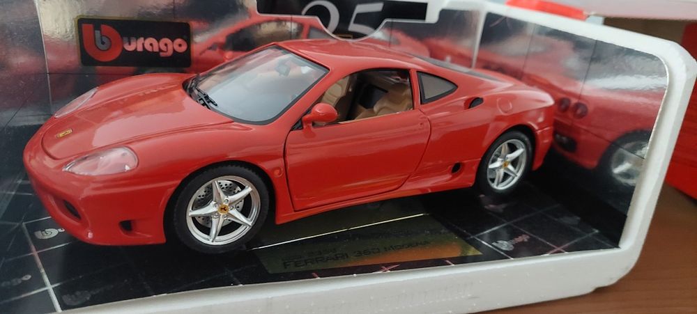Model 1:18 Ferrari 360 Modena Bburago