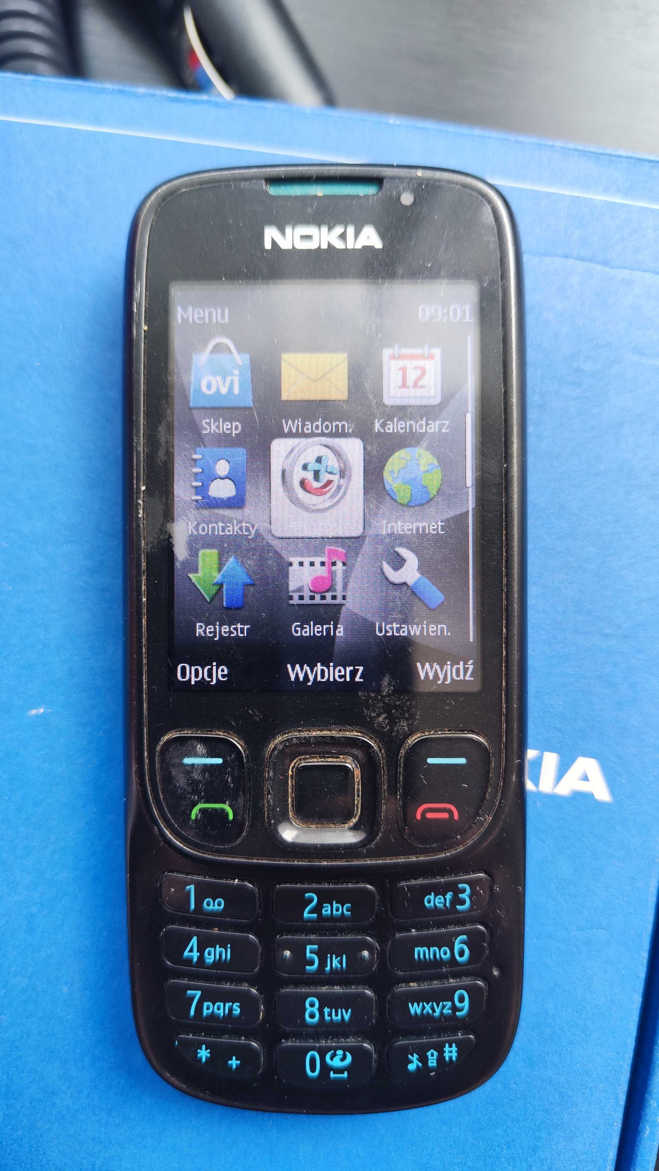 Telefon Nokia 6303ci