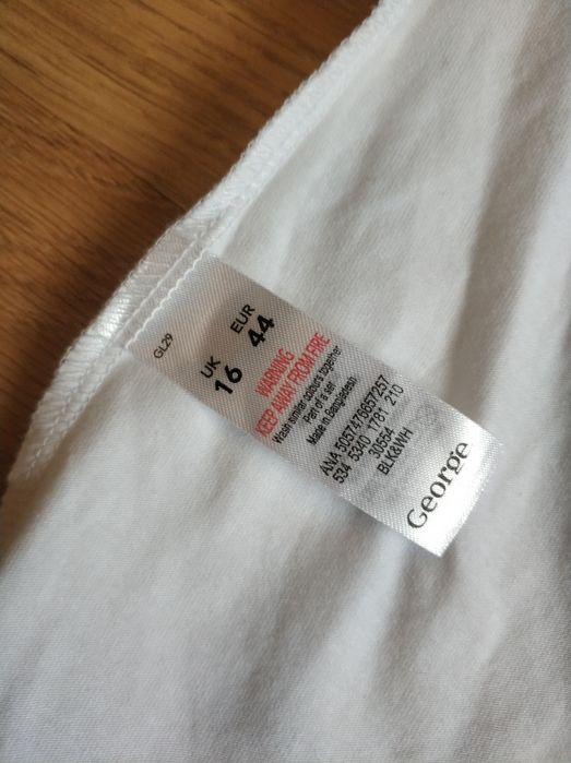 Майка 16-44/50-52 размер новая