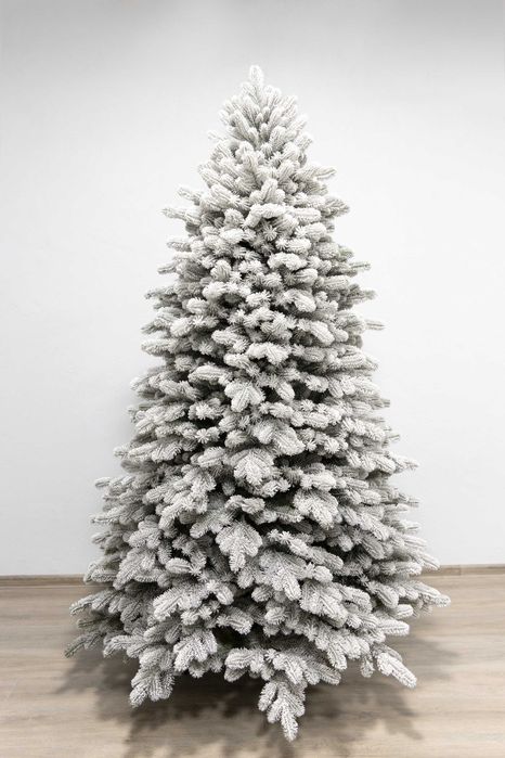 Ялинка засніжена Українська 1,8 на  крабах