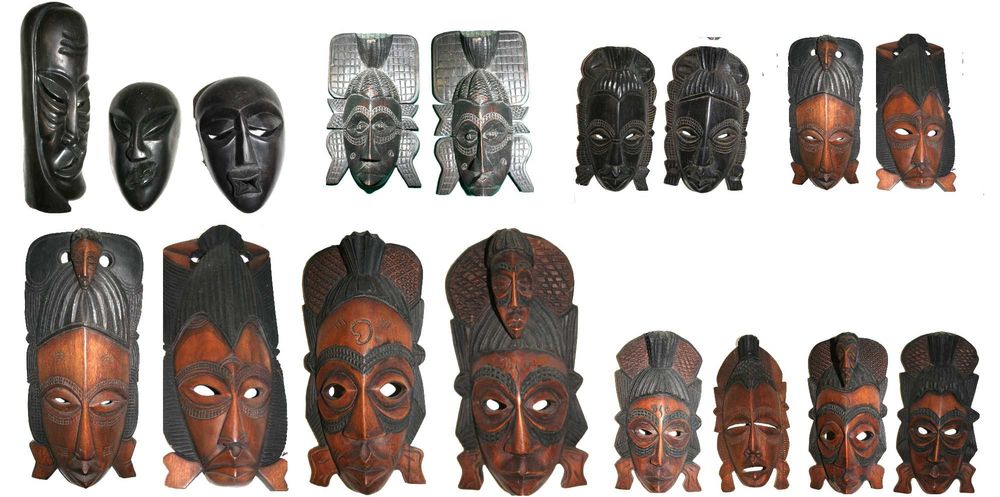 Artesanato-África- Colecção de 17 Máscaras de Tribos de Cabinda