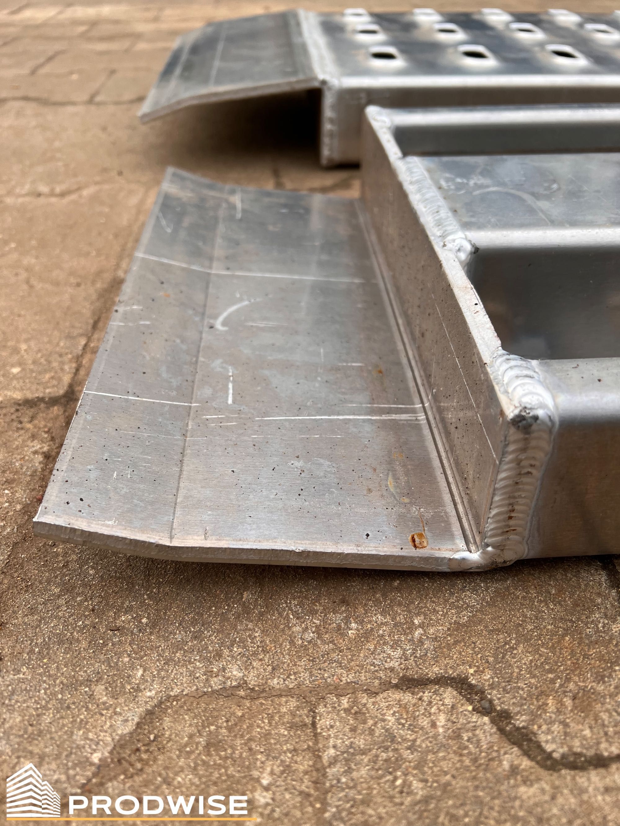 Najazdy / podjazdy / trapy wjazdowe aluminiowe lohr 3000 mm / 3 m