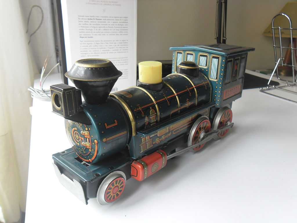 Locomotiva em Chapa - Modern Toys - Made in Japan