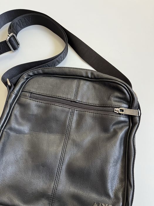 Мессенджер Armani Jeans leather Guess Diesel