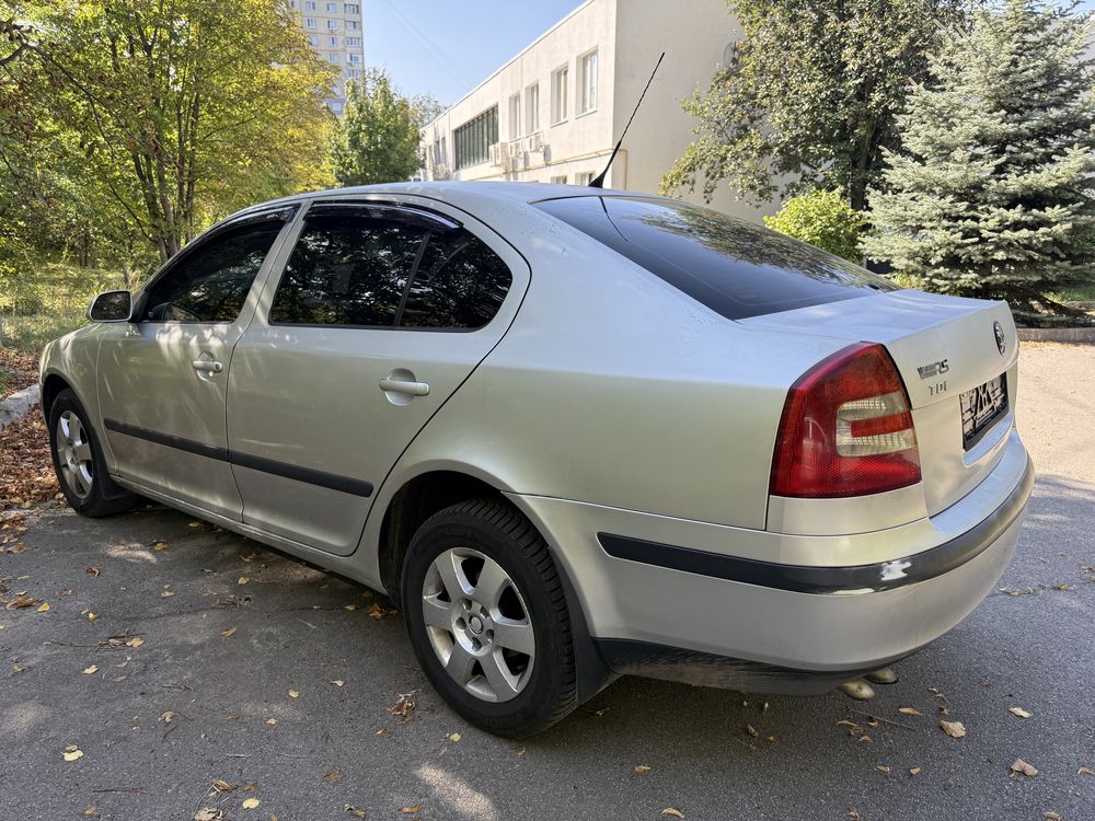 Skoda Octavia A5 1.9TDI Механика!