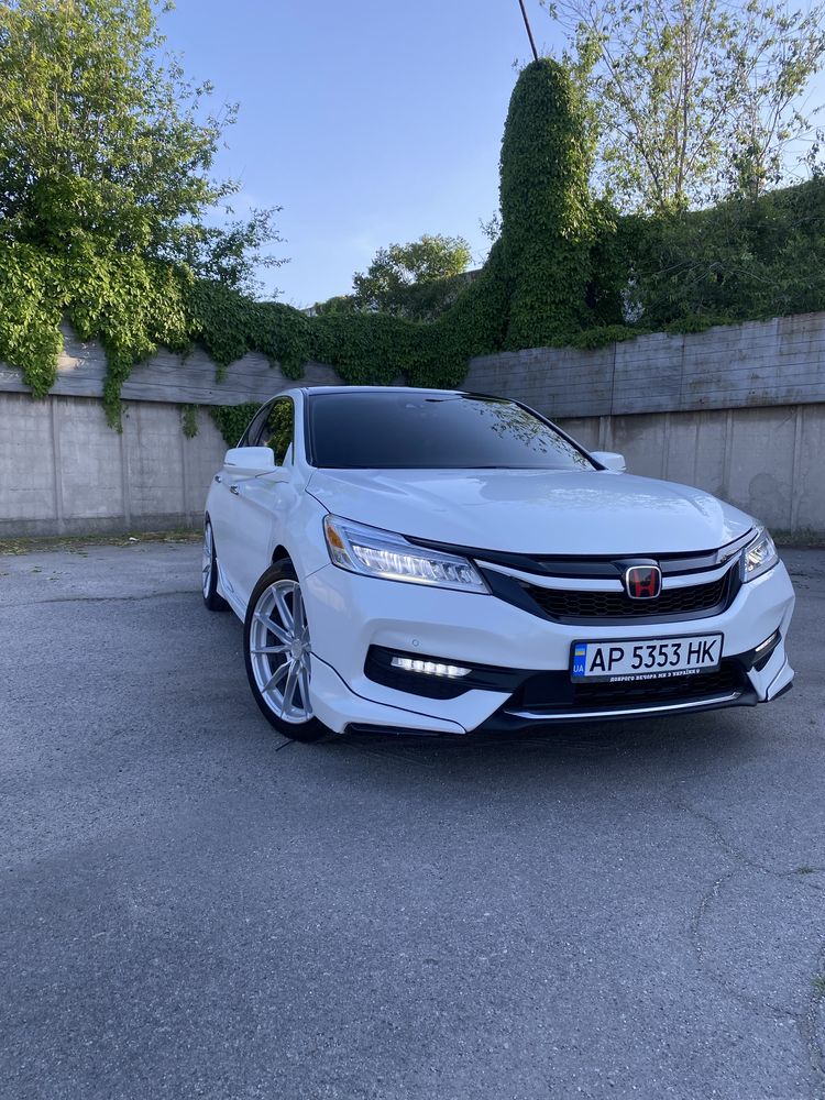 Продам Honda acord 2017 обєм 3.5 максимальна комплектакція