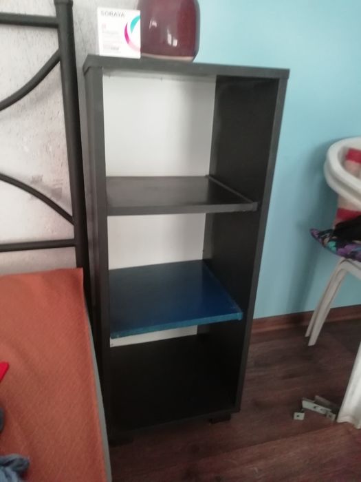 Funkcjonalny regał