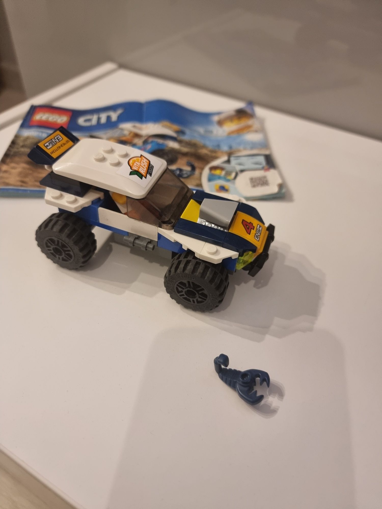 LEGO City 60218 Pustynna wyścigówka