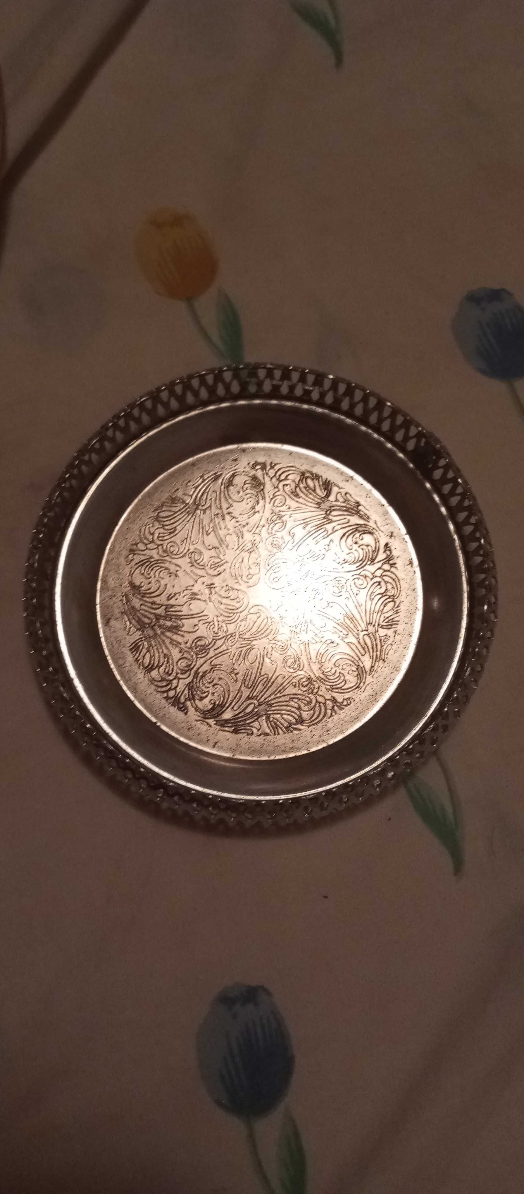 Tigela com detalhes