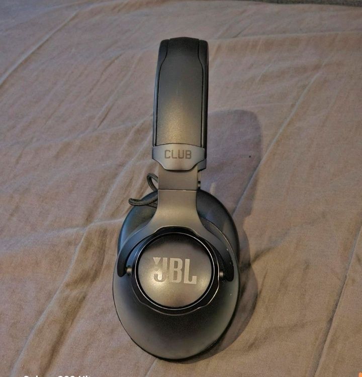 Навушники  JBL Club 950 NC