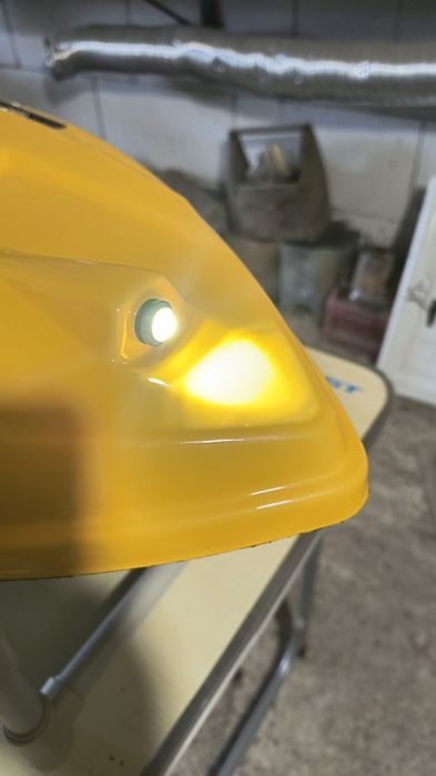 Кораблик для закорму риби