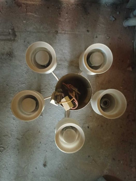 Продам фарфорову люстру на 5 плечей епохи ссср.