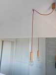 Lampa żwarówka_czerwony kabel_drewno _hop design _Kraków _Zawiercie